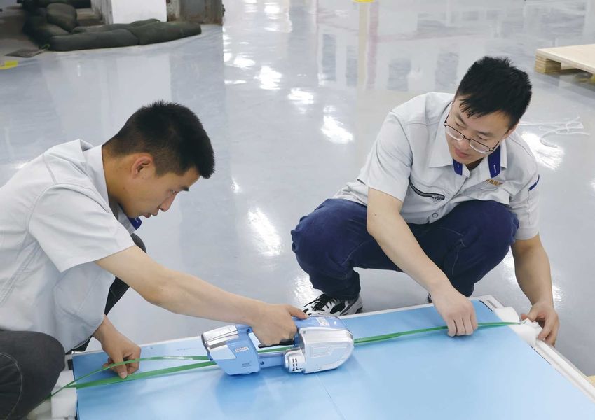 Jiangsu X-solar Green Building Technology Co., Ltd. lini produksi pabrikan