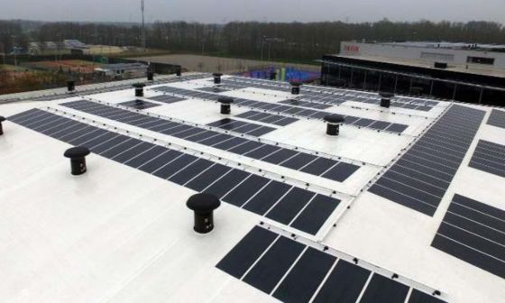 BIPV Panel Fleksibel PV 200W 480W 580W Solar Building PV Module Berat Bruto 9,100kg